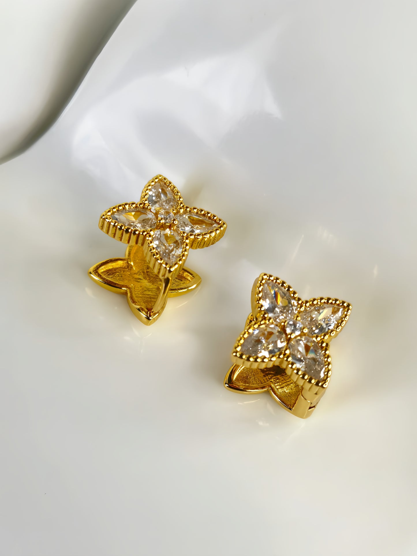 Golden Flower Double-side Ear Buckle