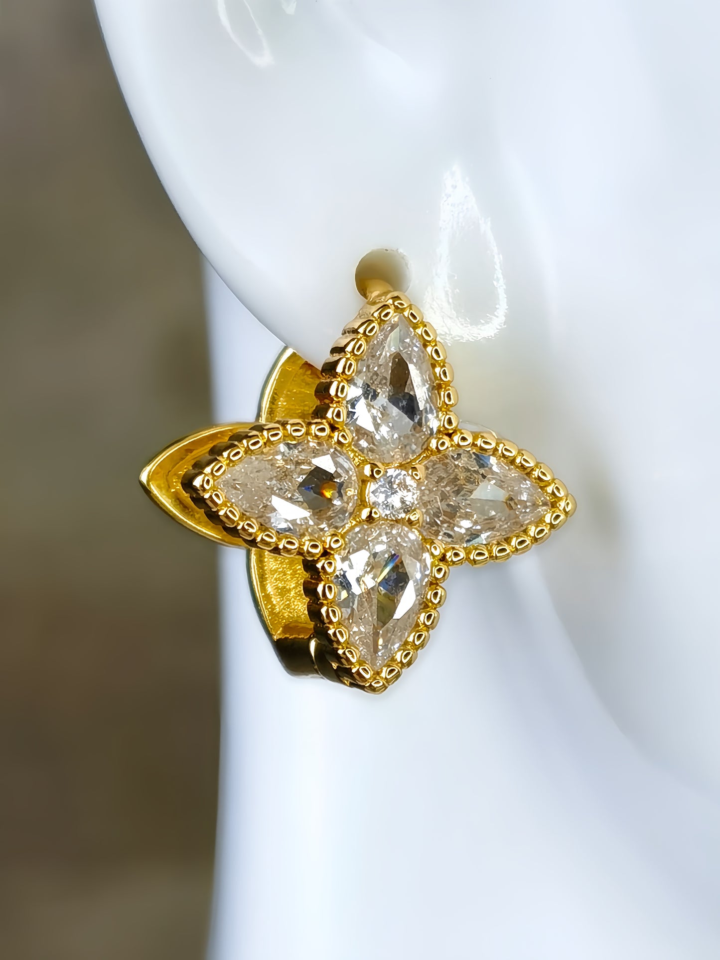 Golden Flower Double-side Ear Buckle