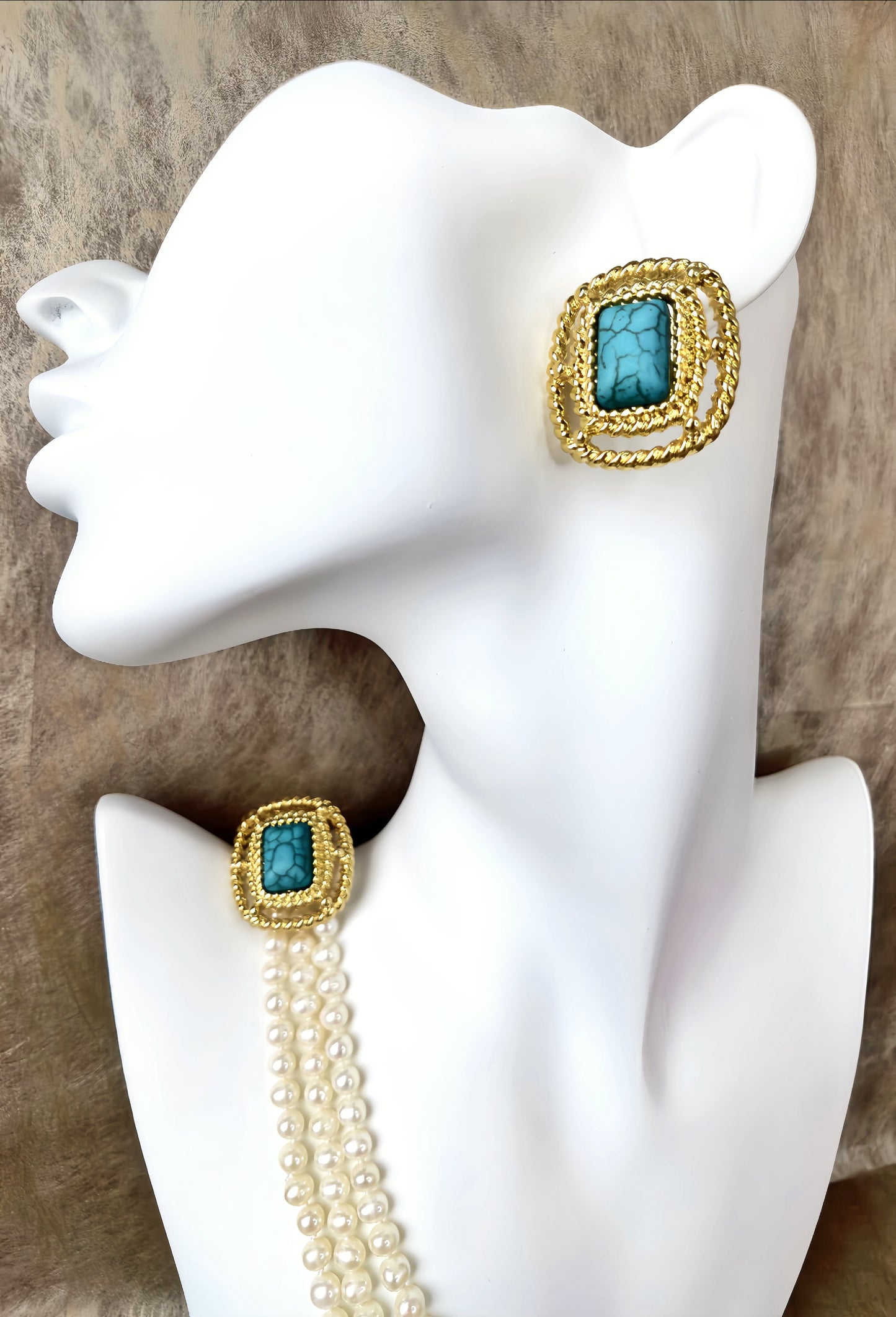 Golden Turquoise Stud Earring