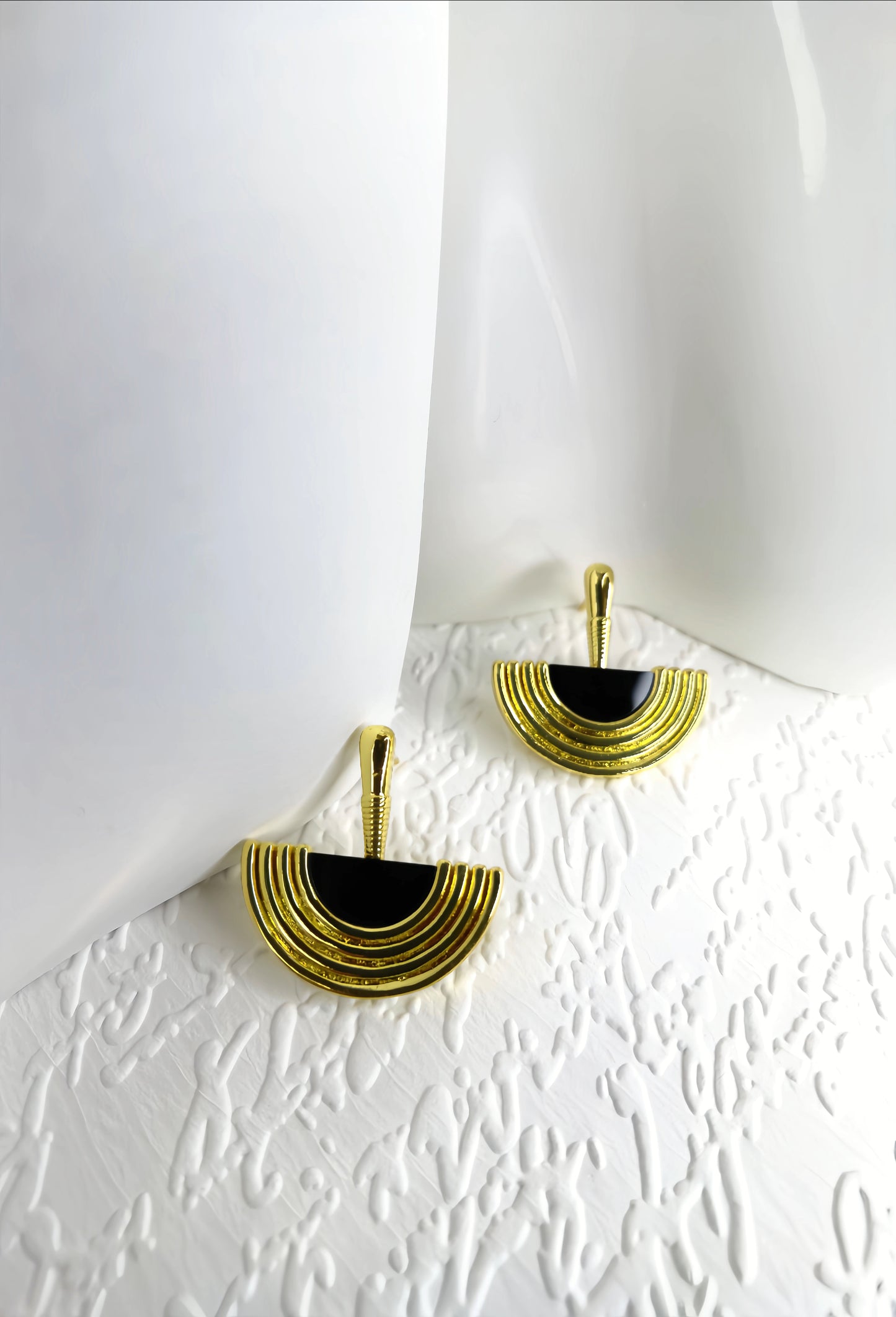 Golden with Black Enamel Scalloped Earring