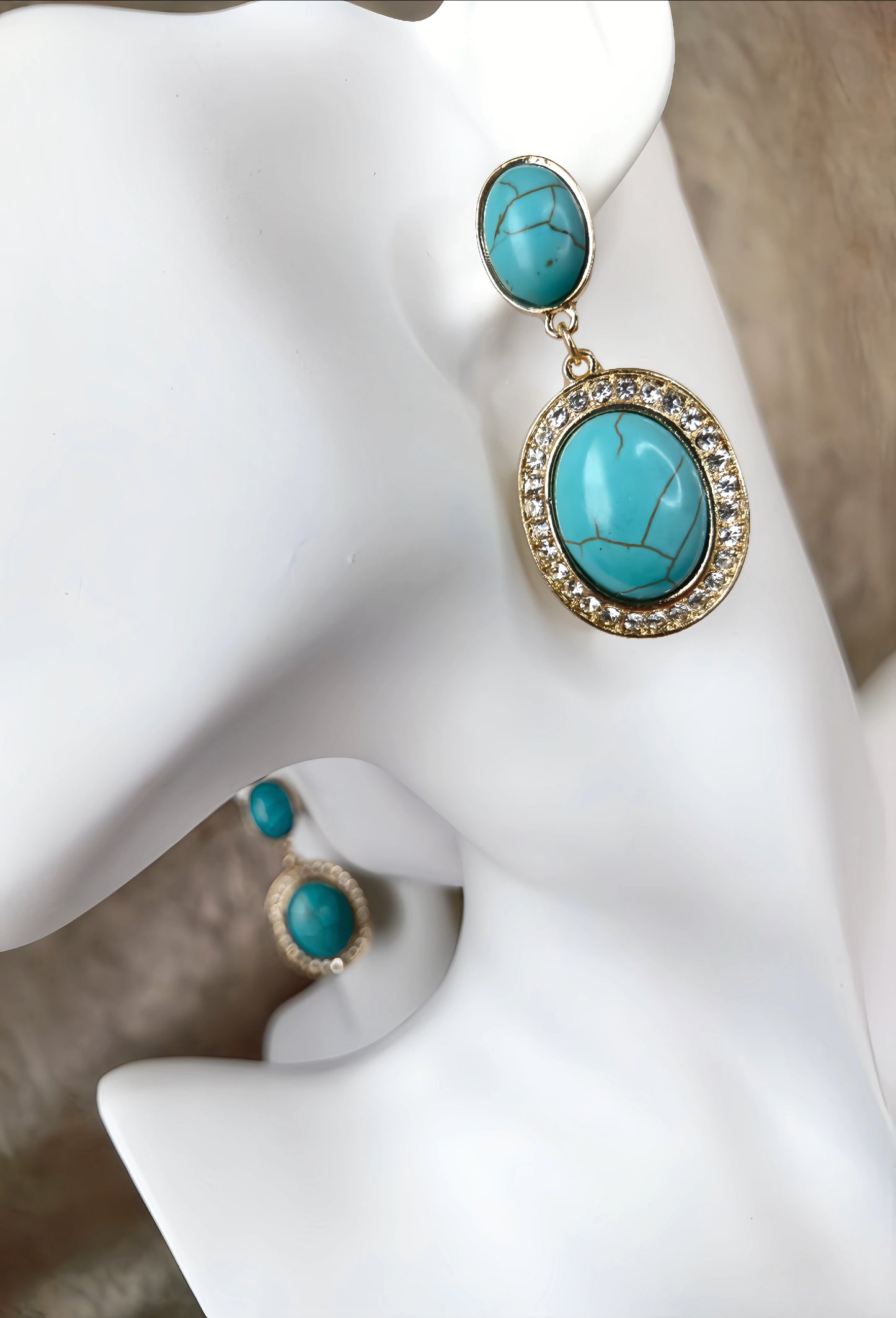 Classic Vintage Turquoise Pendant Earring