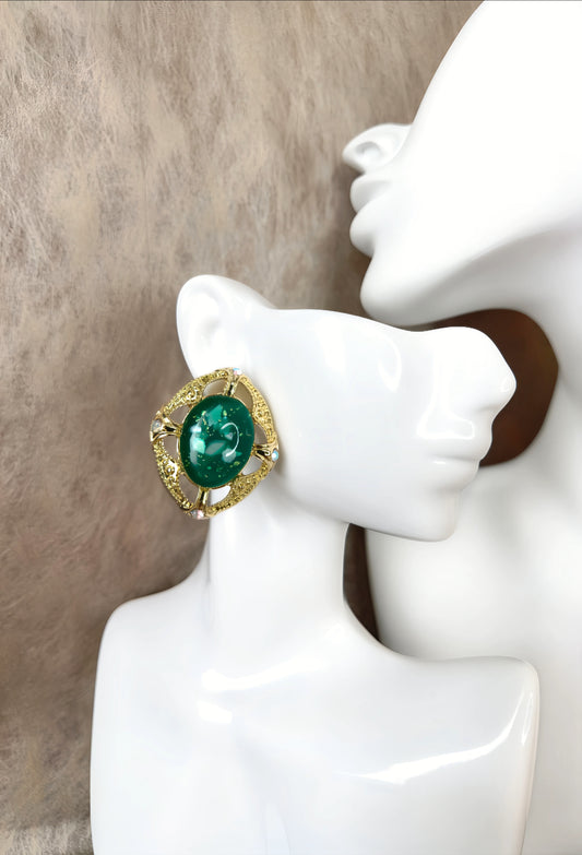 Vintage Golden Emerald Green Stone Stud Earring