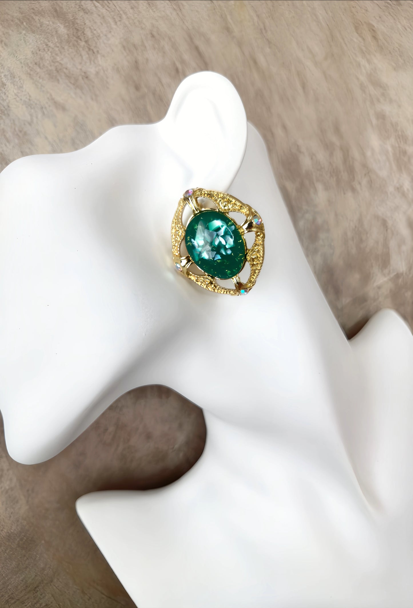 Vintage Golden Emerald Green Stone Stud Earring