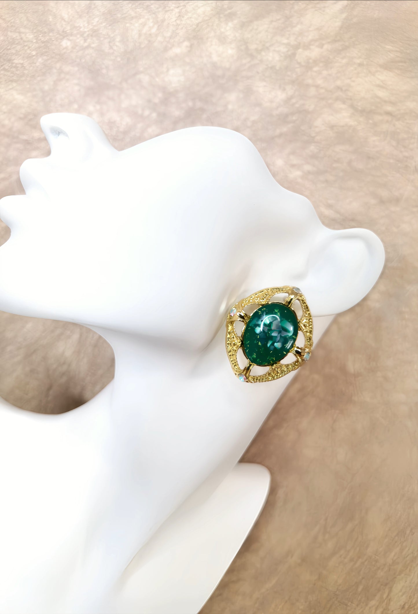 Vintage Golden Emerald Green Stone Stud Earring