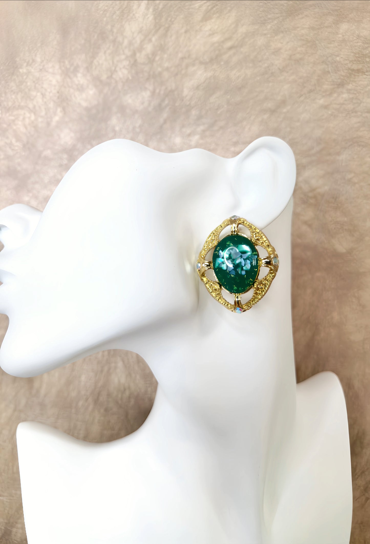 Vintage Golden Emerald Green Stone Stud Earring