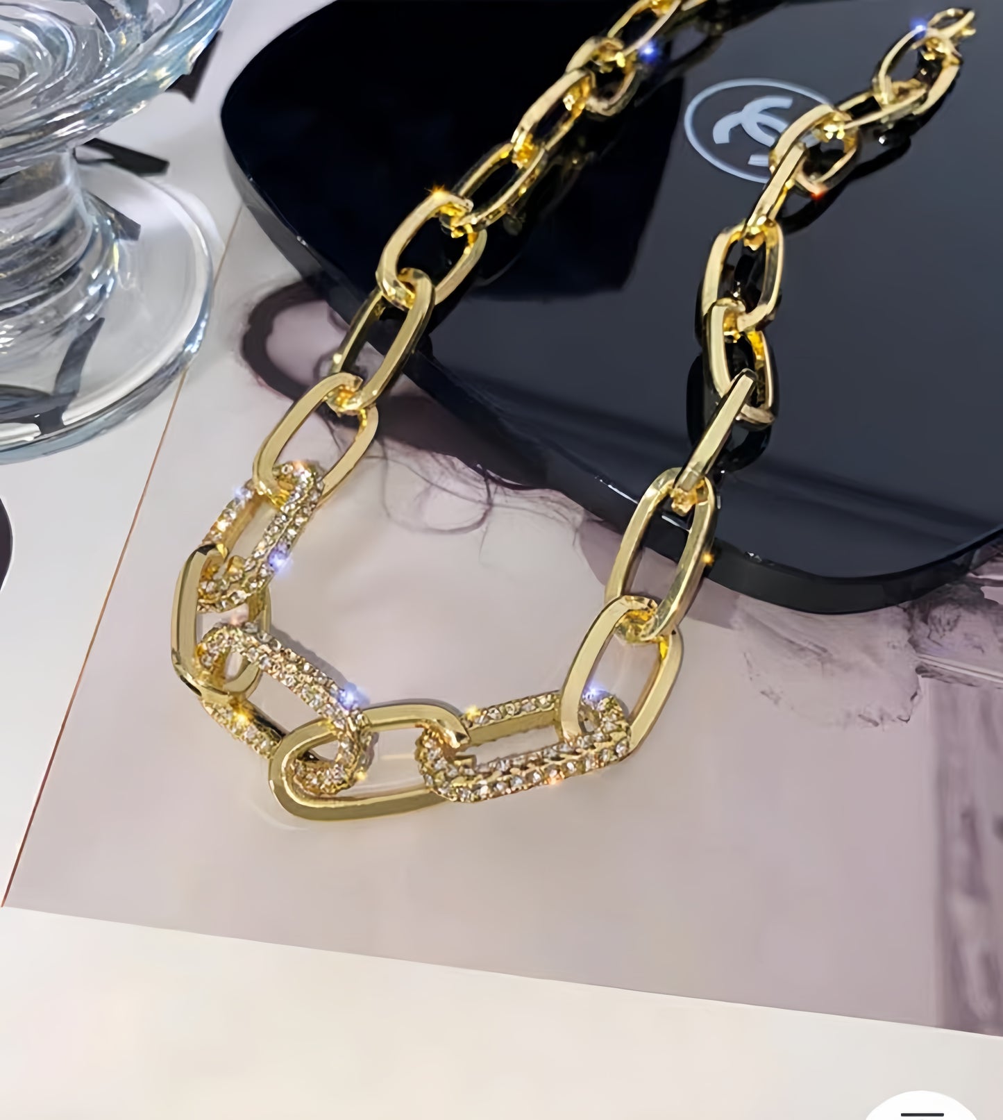 Fashionable Chain Design Rhinestone Necklace