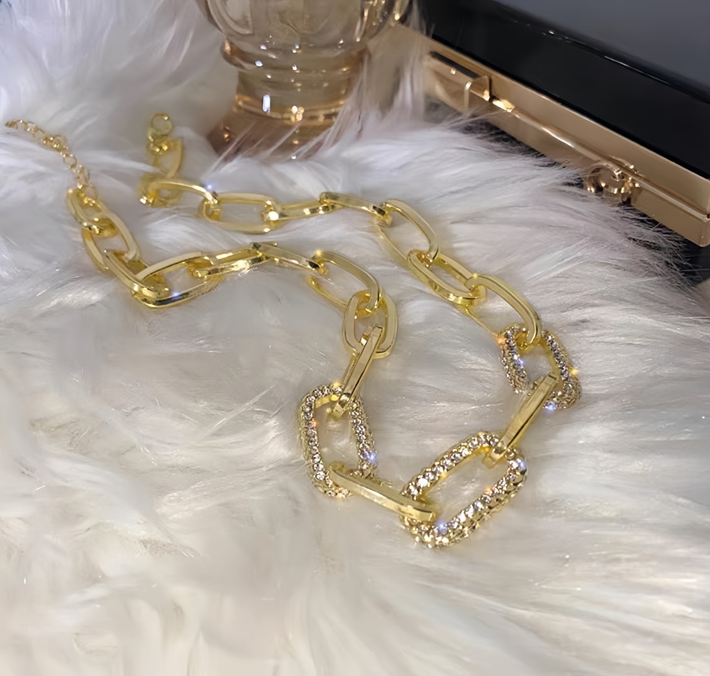 Fashionable Chain Design Rhinestone Necklace