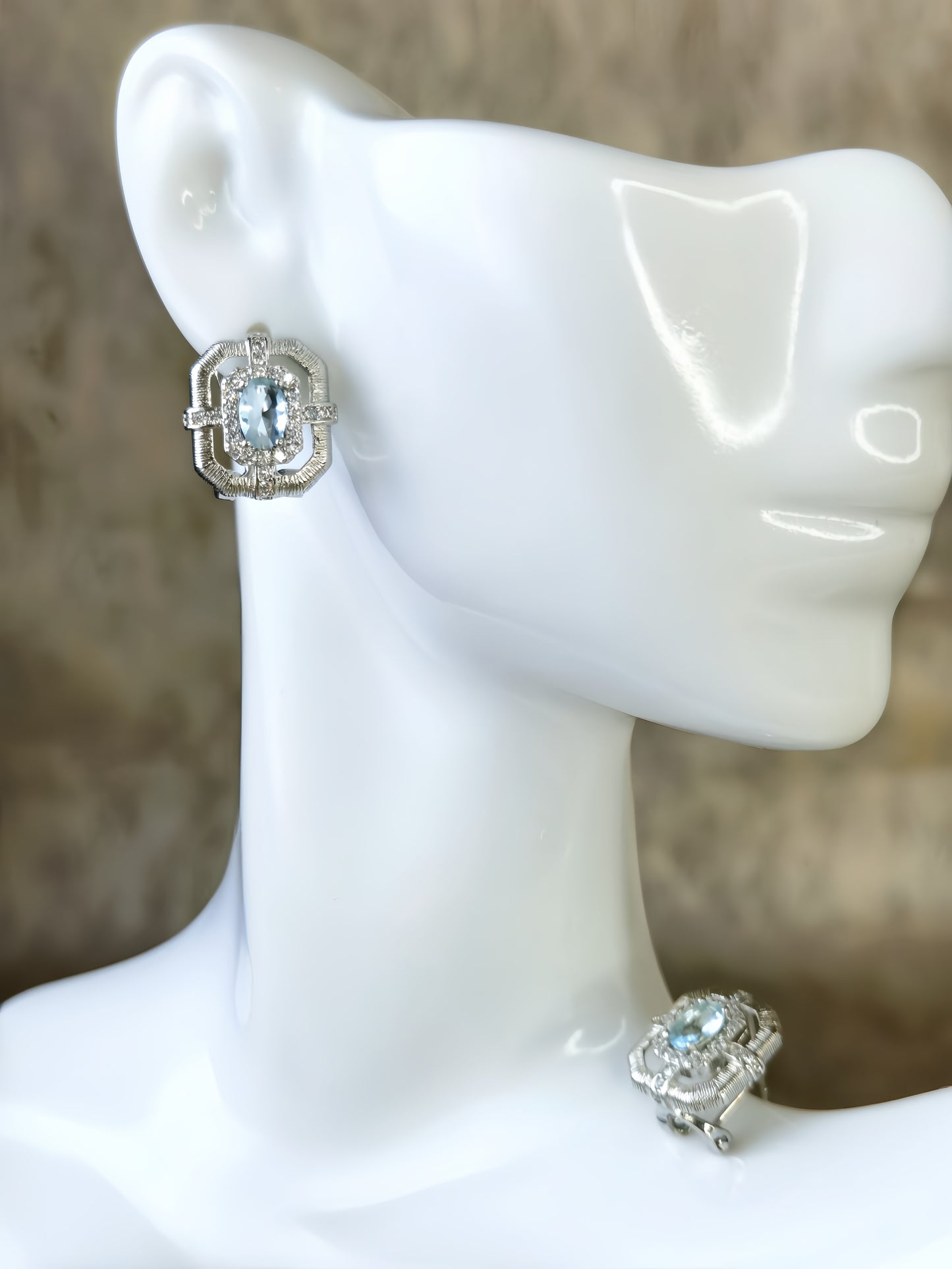 Silver Aquamarine Stud Earring