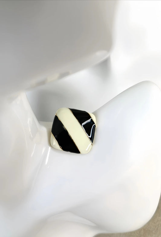 Black and Ivory Colored Enamel Earring (piano key design)