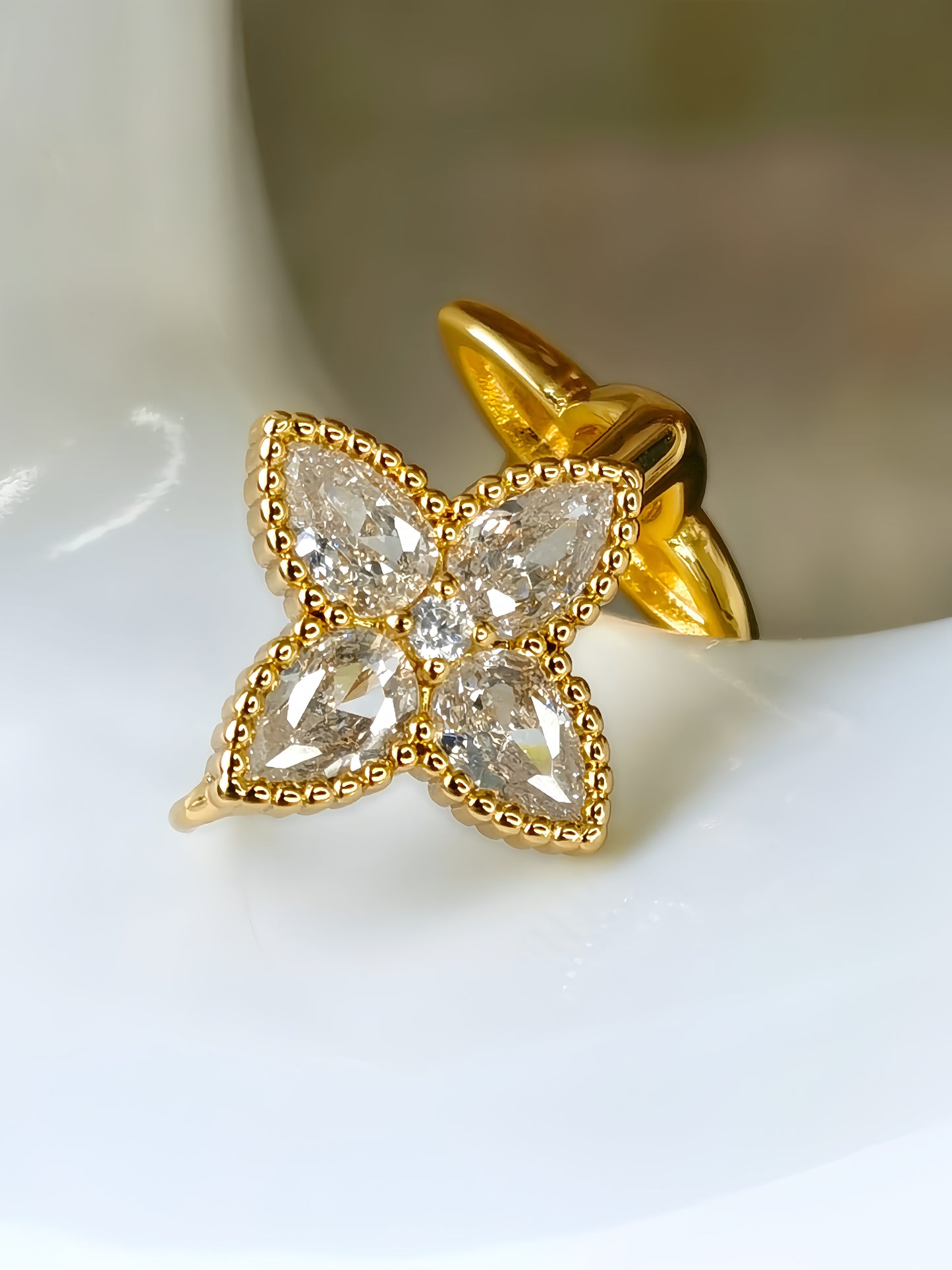 Golden Flower Double-side Ear Buckle