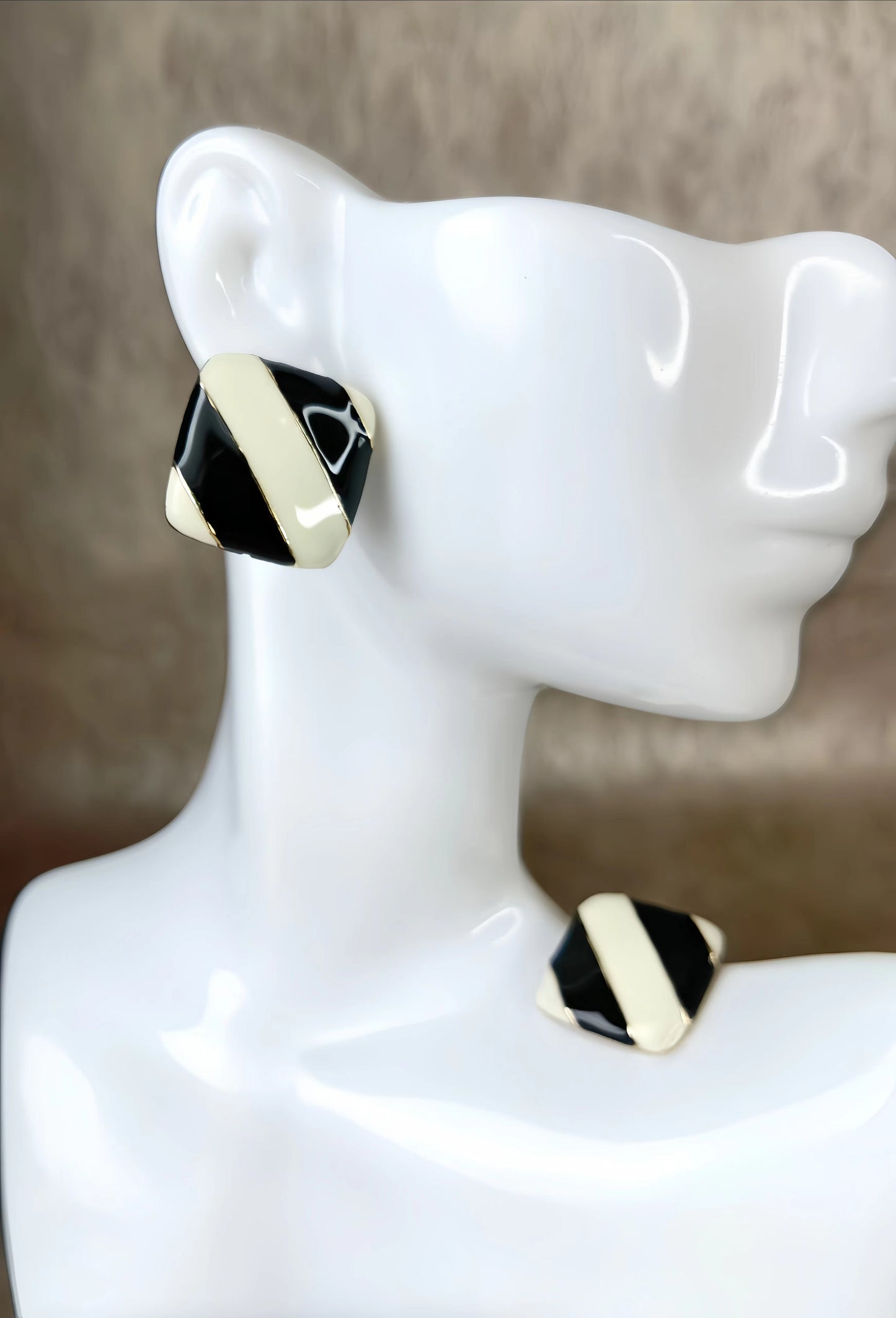 Black and Ivory Colored Enamel Earring (piano key design)