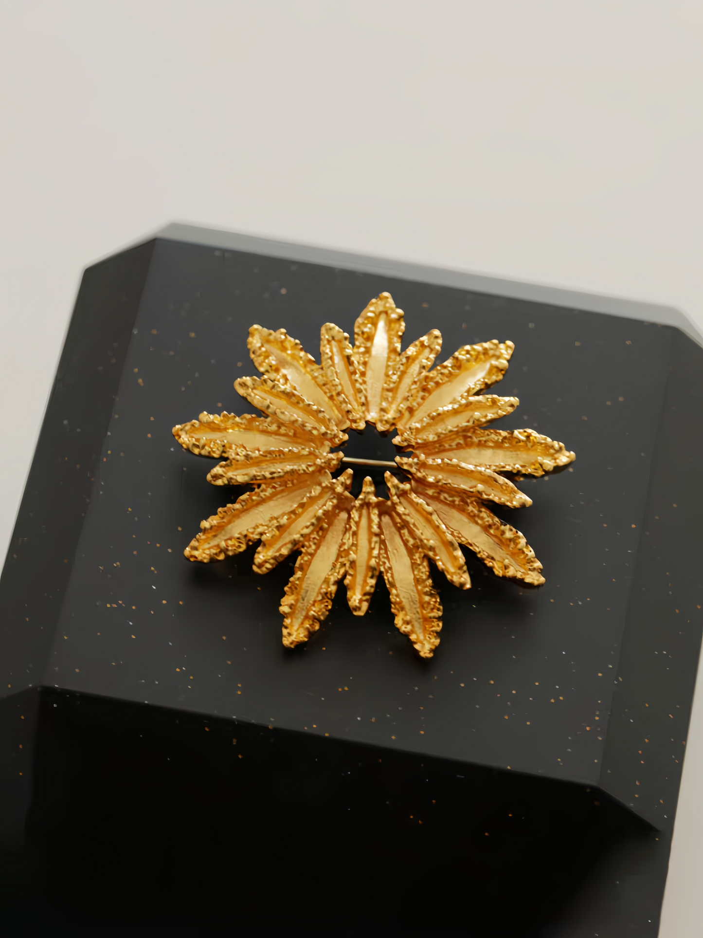 Glistening Sunshine Brooch (designer edition)