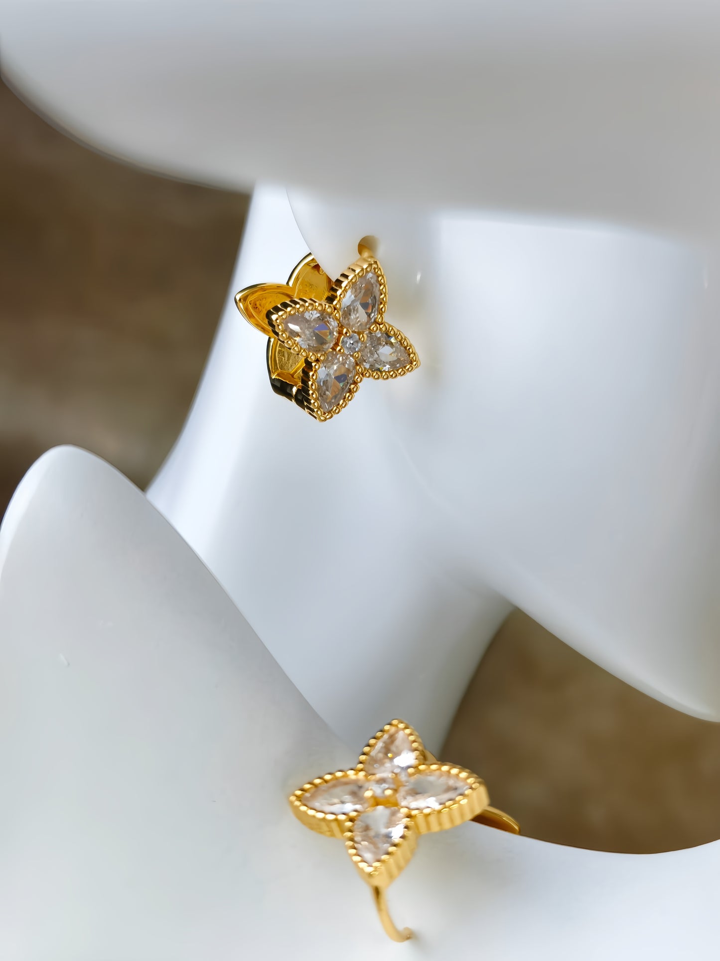 Golden Flower Double-side Ear Buckle